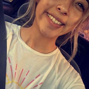 Meet your Posher, Denise